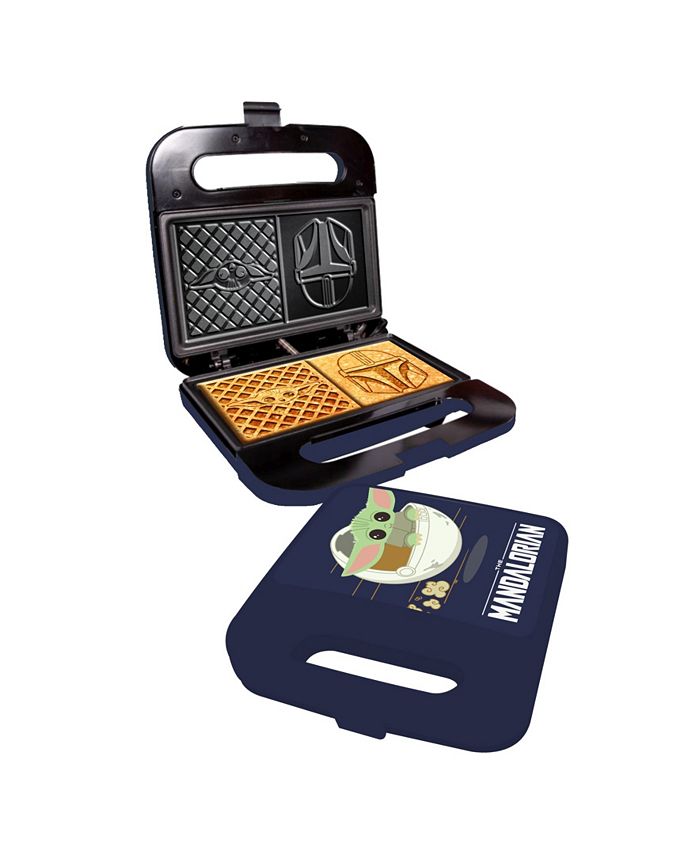 Star Wars Mandalorian The Child Waffle Maker Baby Yoda Waffles, Waffle  Makers, Furniture & Appliances