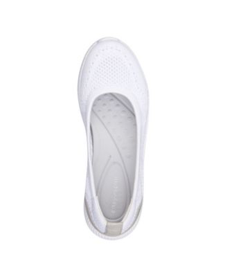 Women's Glitz Slip-On Walking Shoe