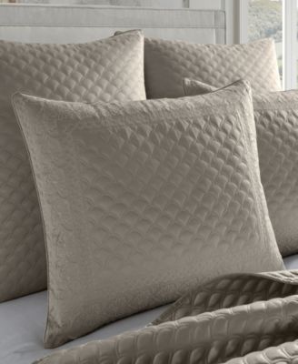 Lyndon Sham, Standard