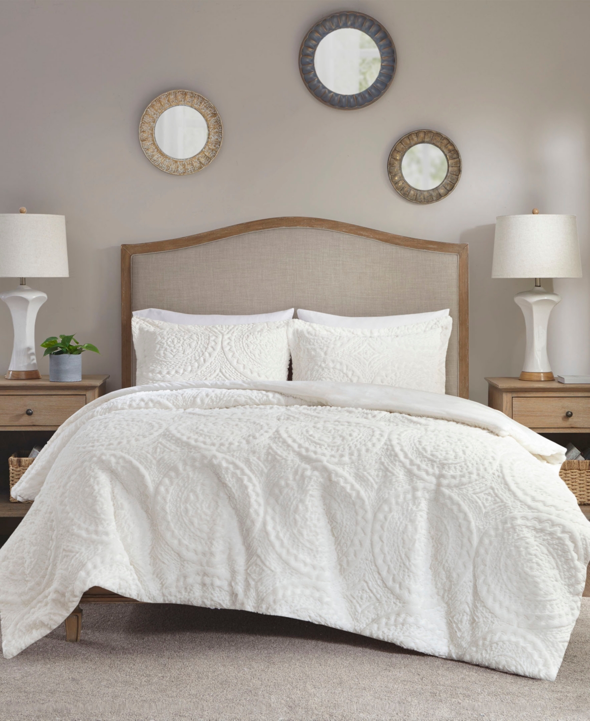 https://slimages.macysassets.com/is/image/MCY/products/8/optimized/21221098_fpx.tif?wid=1200&fmt=jpeg&qlt=100