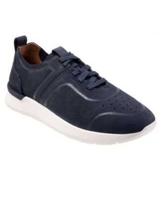 Stella Sneaker