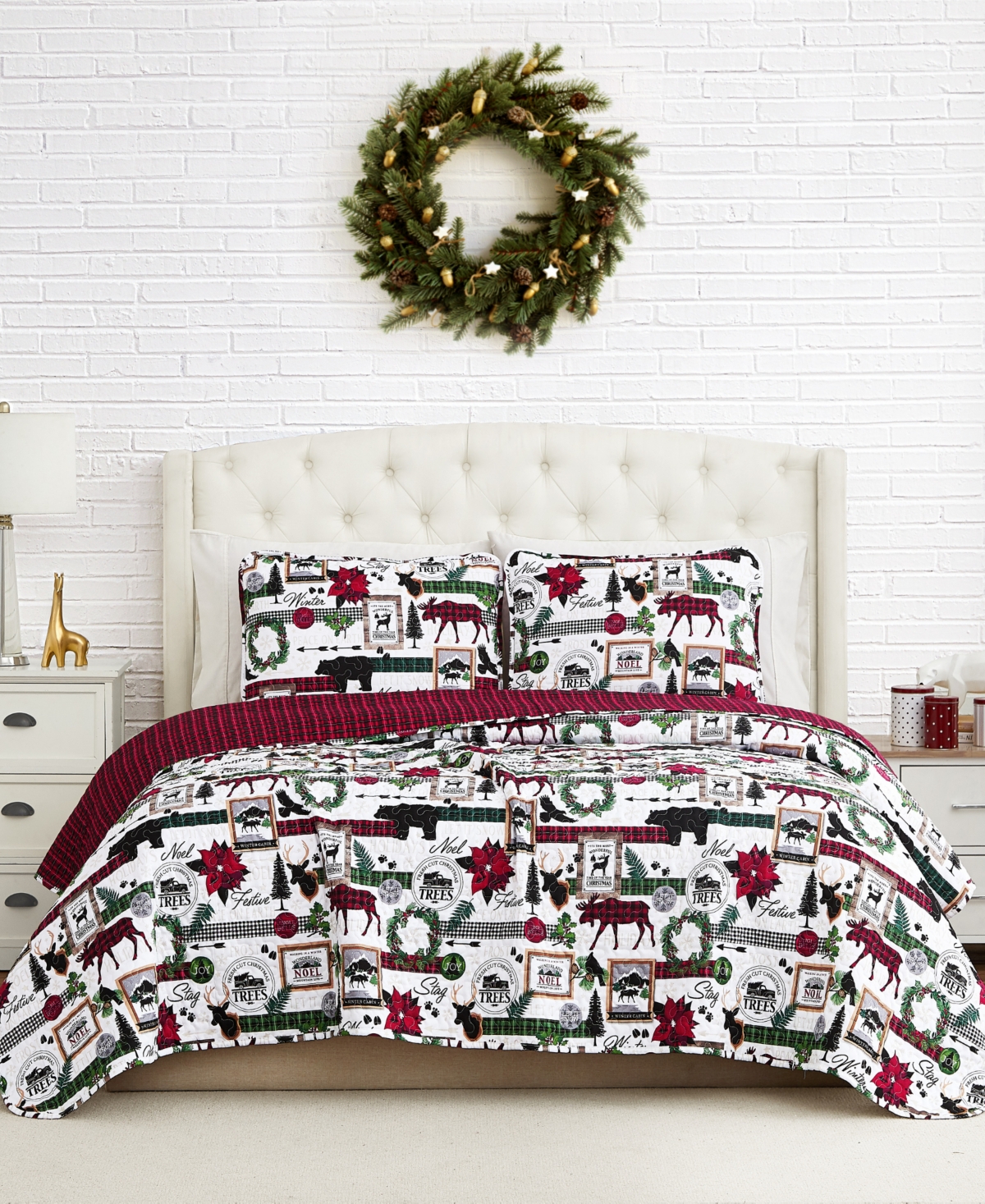 Merry Town Christmas Oversized Reversible 3 Piece Quilt Set, Full or Queen
