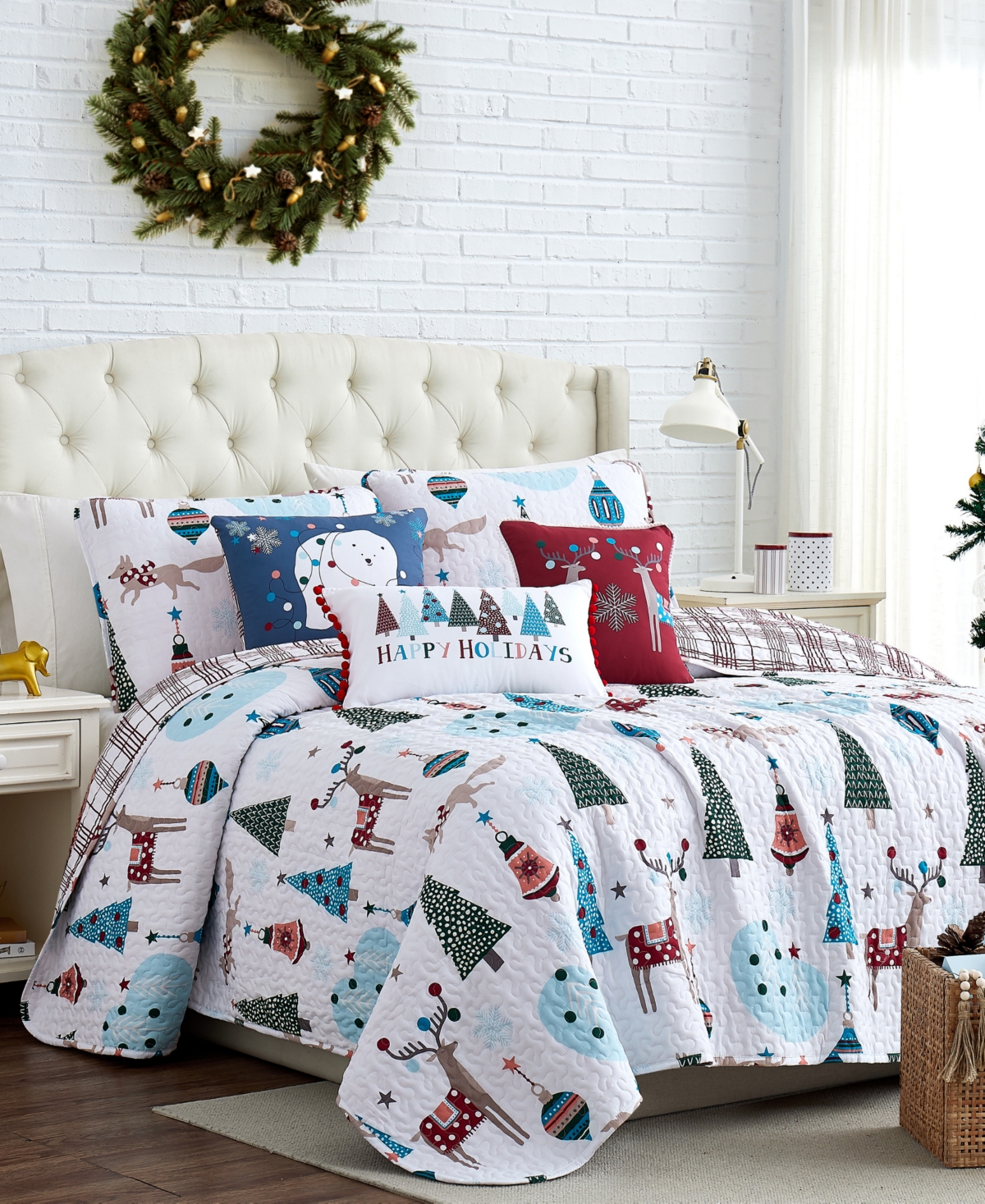 Shop Southshore Fine Linens Winter Wonderland Oversized Reversible 6 Piece Quilt Set, Full Or Queen In Multi