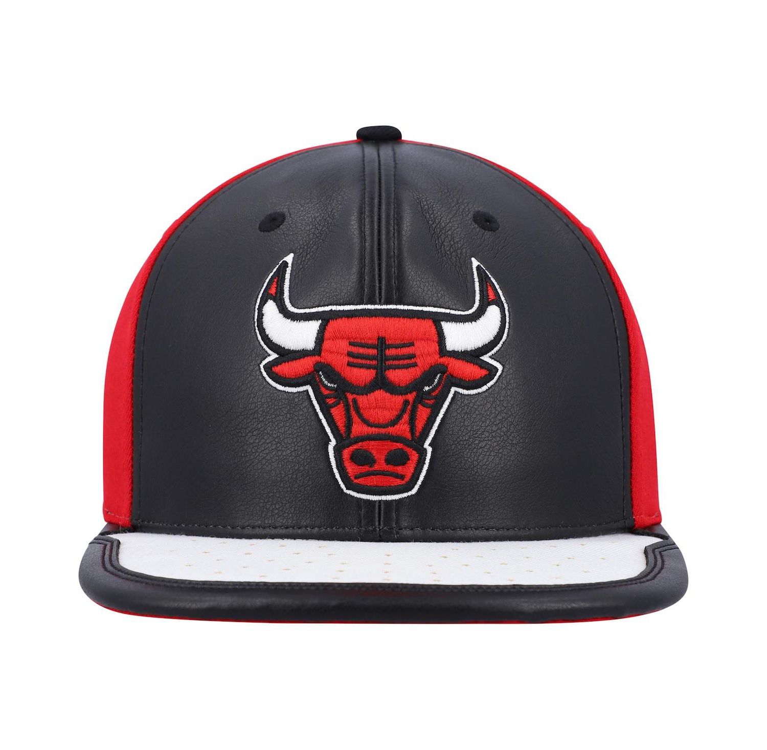 Men's Black and White Chicago Bulls Day One Snapback Hat