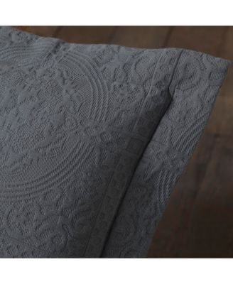 100% Cotton Fleur De Lis Medallion All-Season 2-Piece Coverlet Set, Twin