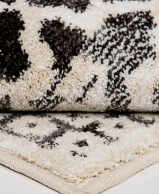 CLOSEOUT! Orian Adagio Paisley Points 8'10" x 13' Area Rug