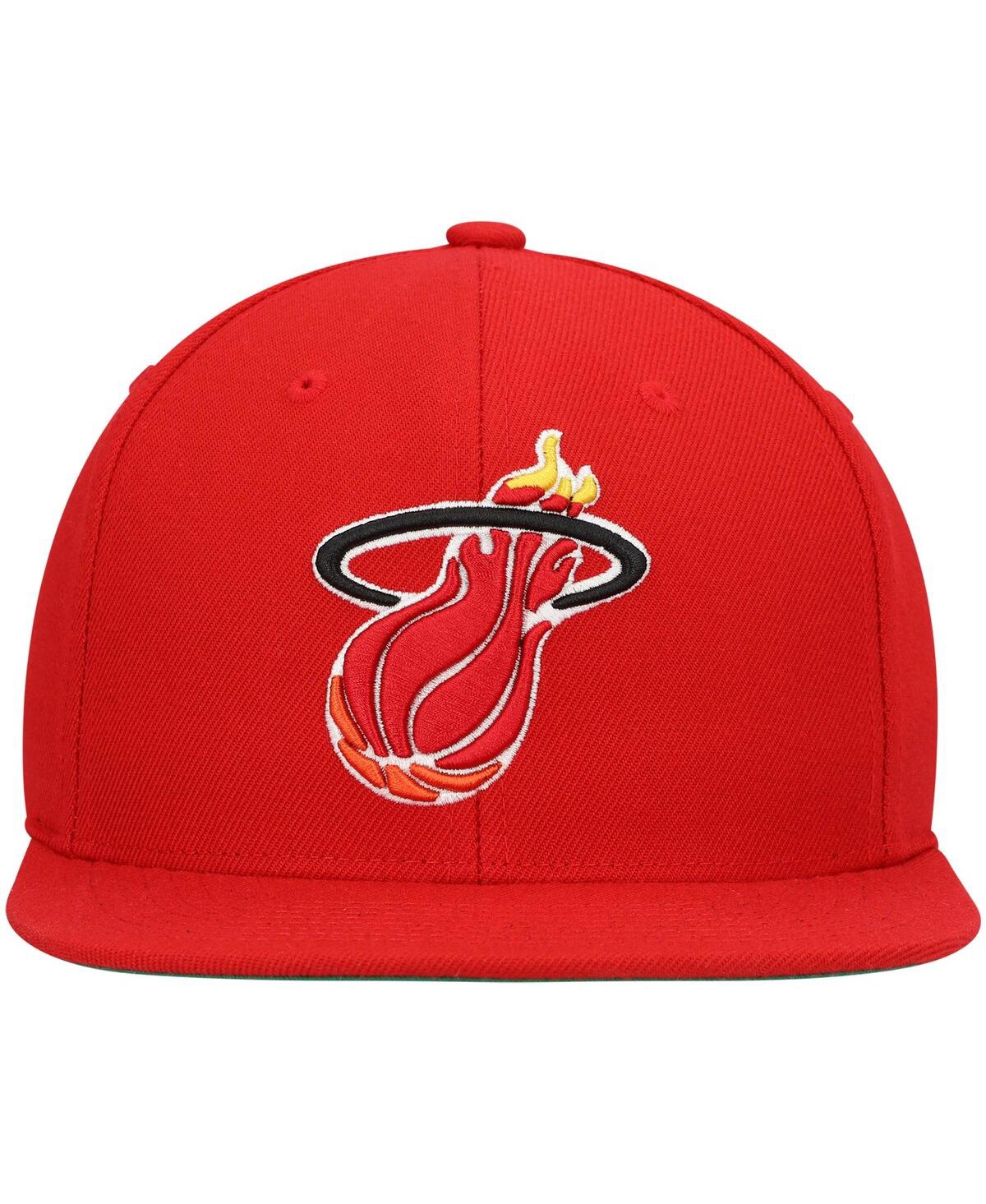 Shop Mitchell & Ness Men's  Red Miami Heat Hardwood Classics Team Ground 2.0 Snapback Hat