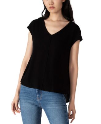 Black Tape - Women's V-Neck Waffle-Knit Top