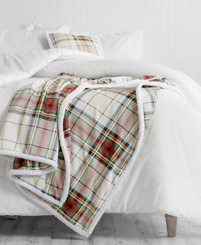 Collection Tartan Plaid Holiday Sherpa Throw 50 x 70