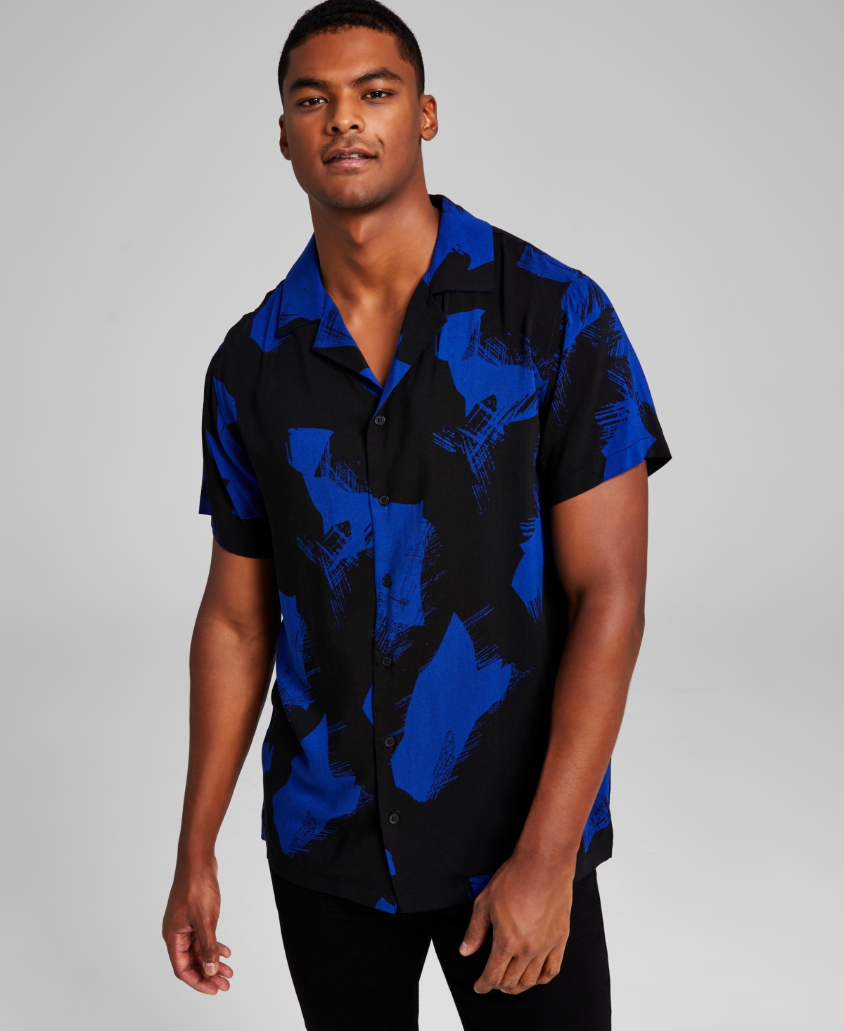 And Now This Men's Abstract Printed Short-Sleeve Button-Up Shirt