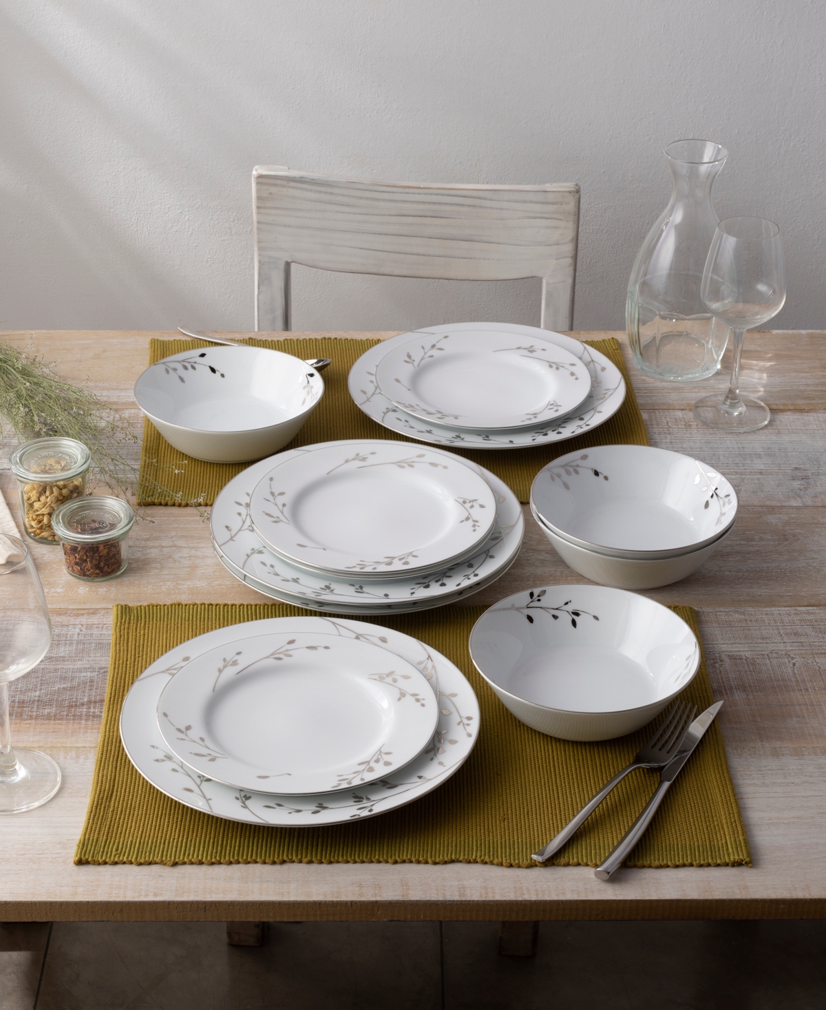 Noritake Birchwood 12-Piece Dinnerware Set, Service for 4 - White and Platinum