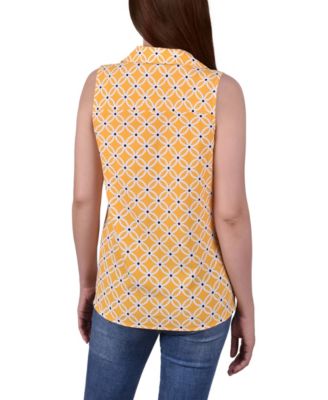 Women's Petite Sleeveless Notch Collar Button Front Blouse