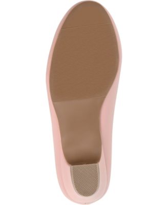 Women's Saar Round Toe Kitten Heel Pumps