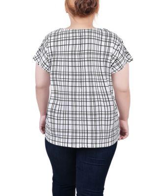 Plus Size Short Extended Sleeve Top