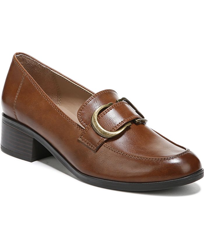 Naturalizer slip hot sale on loafers