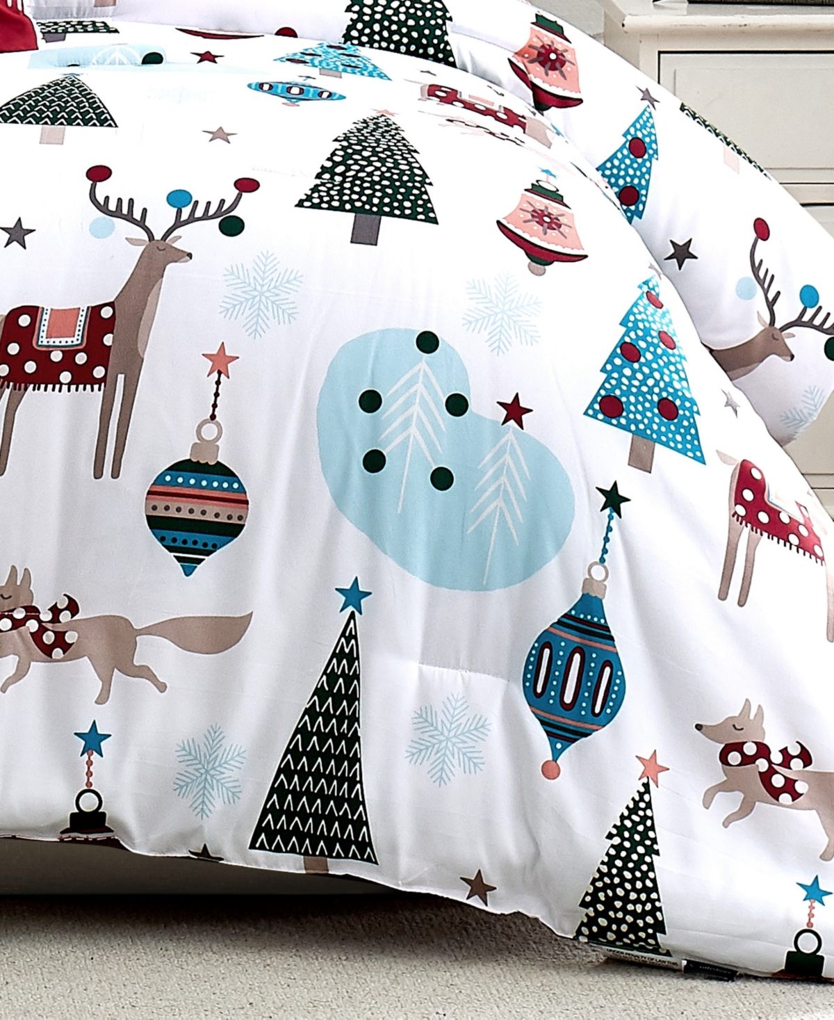 Southshore Fine Linens Winter Wonderland Reversible 6-Pc. Comforter Set