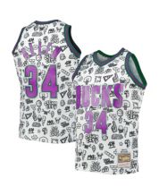 Jordan Milwaukee Bucks Youth Statement Name and Number T-Shirt - Giannis  Antetokounmpo - Macy's