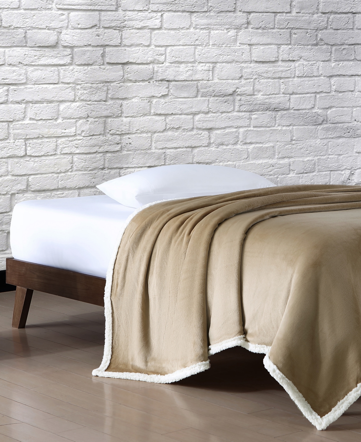 Eddie Bauer Solid Ultra Soft Plush Blanket, Full/Queen