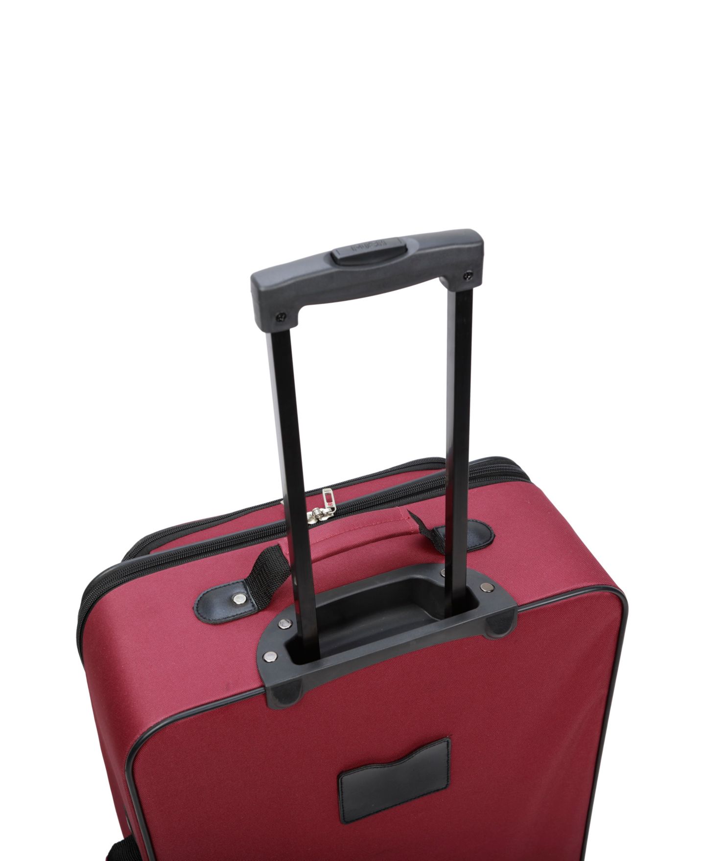 Чемоданы Tag Freehold 5-Piece Softside Spinner Luggage Set, Created for Macy's, цвет: Бордовый — фото 14