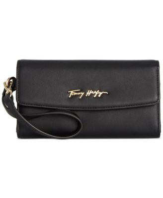 Tommy Hilfiger - Sutton Faux Leather Small Wristlet