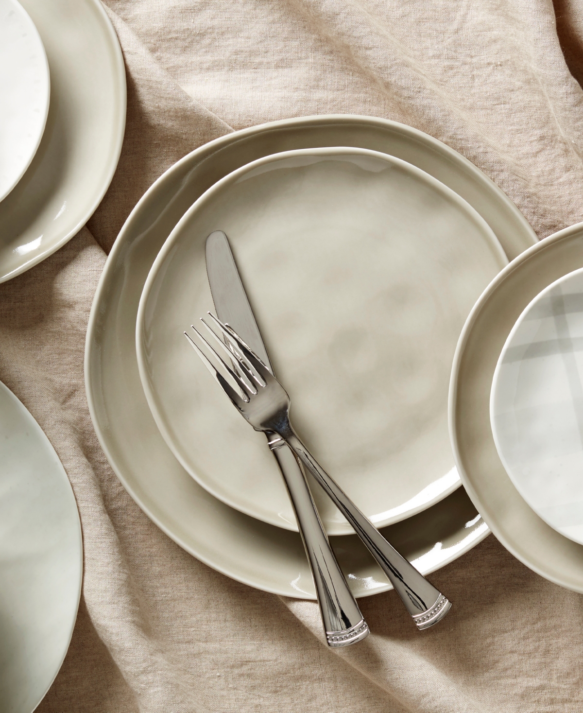 Lenox Bay Solid Colors 4 Piece Accent Set, Service for 4 - Gray