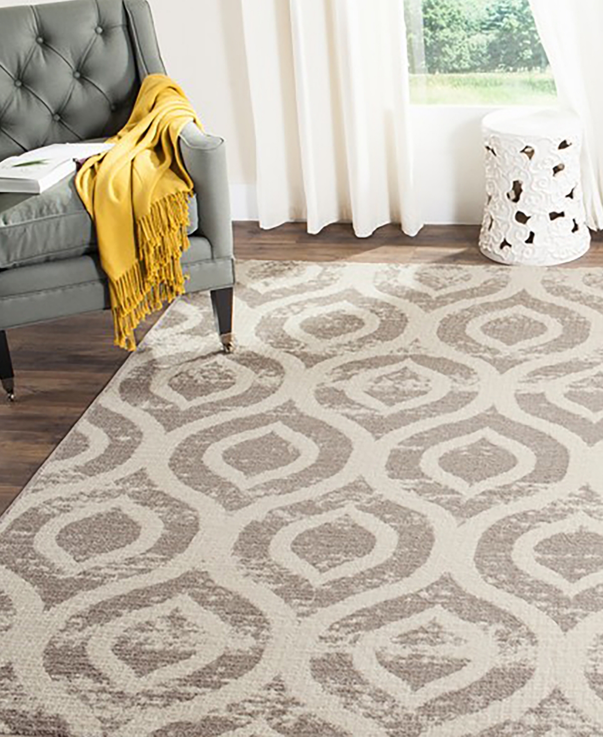 Safavieh Amsterdam AMS107and Mauve Outdoor Area Rug - Ivory