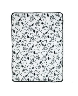 Classic Snoopy Minky and Sherpa Baby Blanket - White/Black