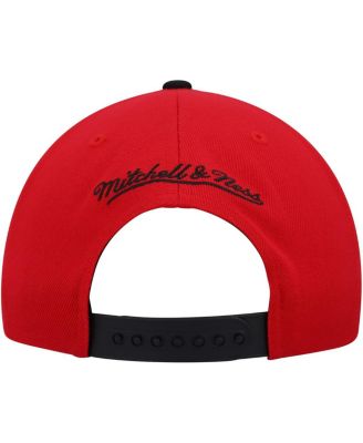 Men's White, Red Chicago Bulls Day One Snapback Hat