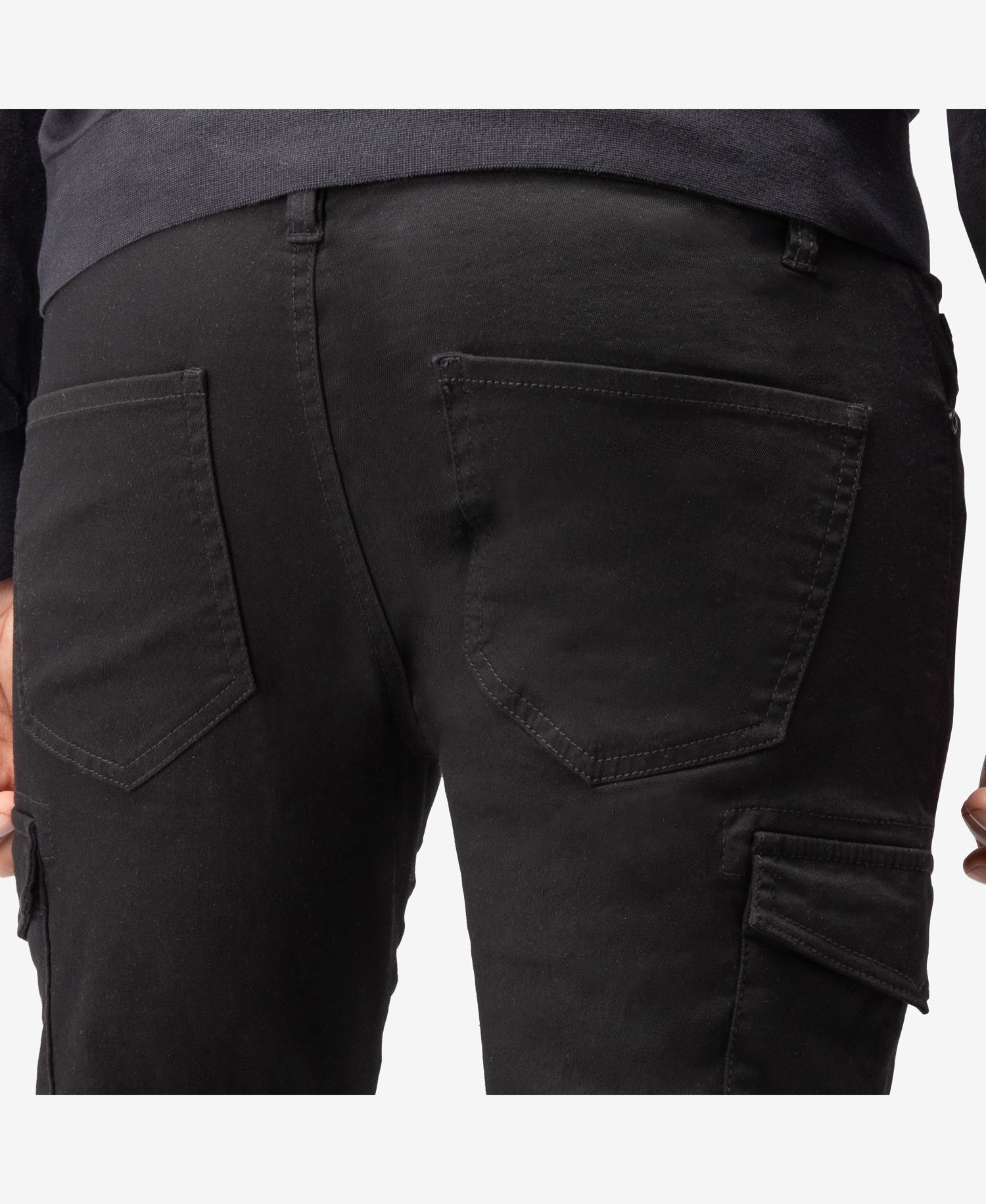 Men's Commuter Pants With Cargo Pockets