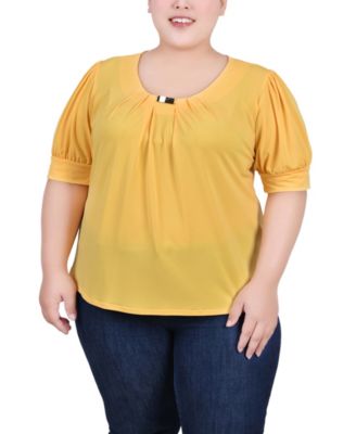 Plus Size Short Balloon Sleeve Top with Hardware