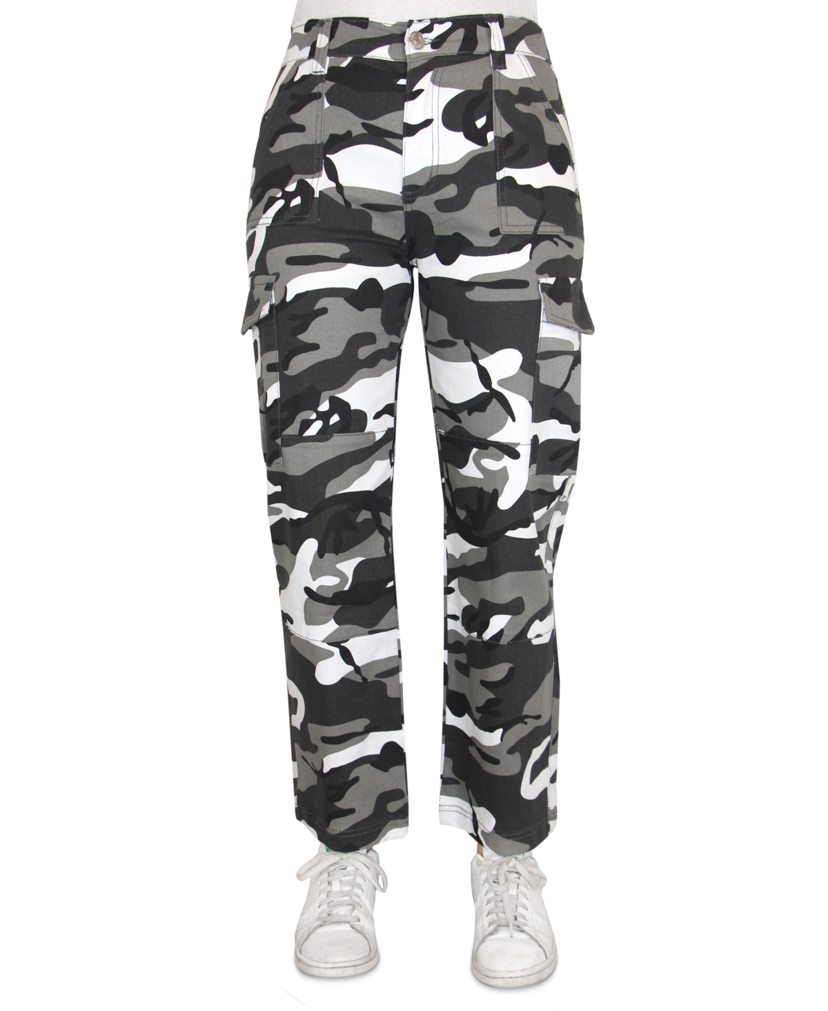Almost Famous Juniors' Camouflage-print Cargo Pants In Black Camo