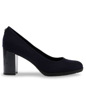 Women's Castana Round Toe Block Heel Pumps