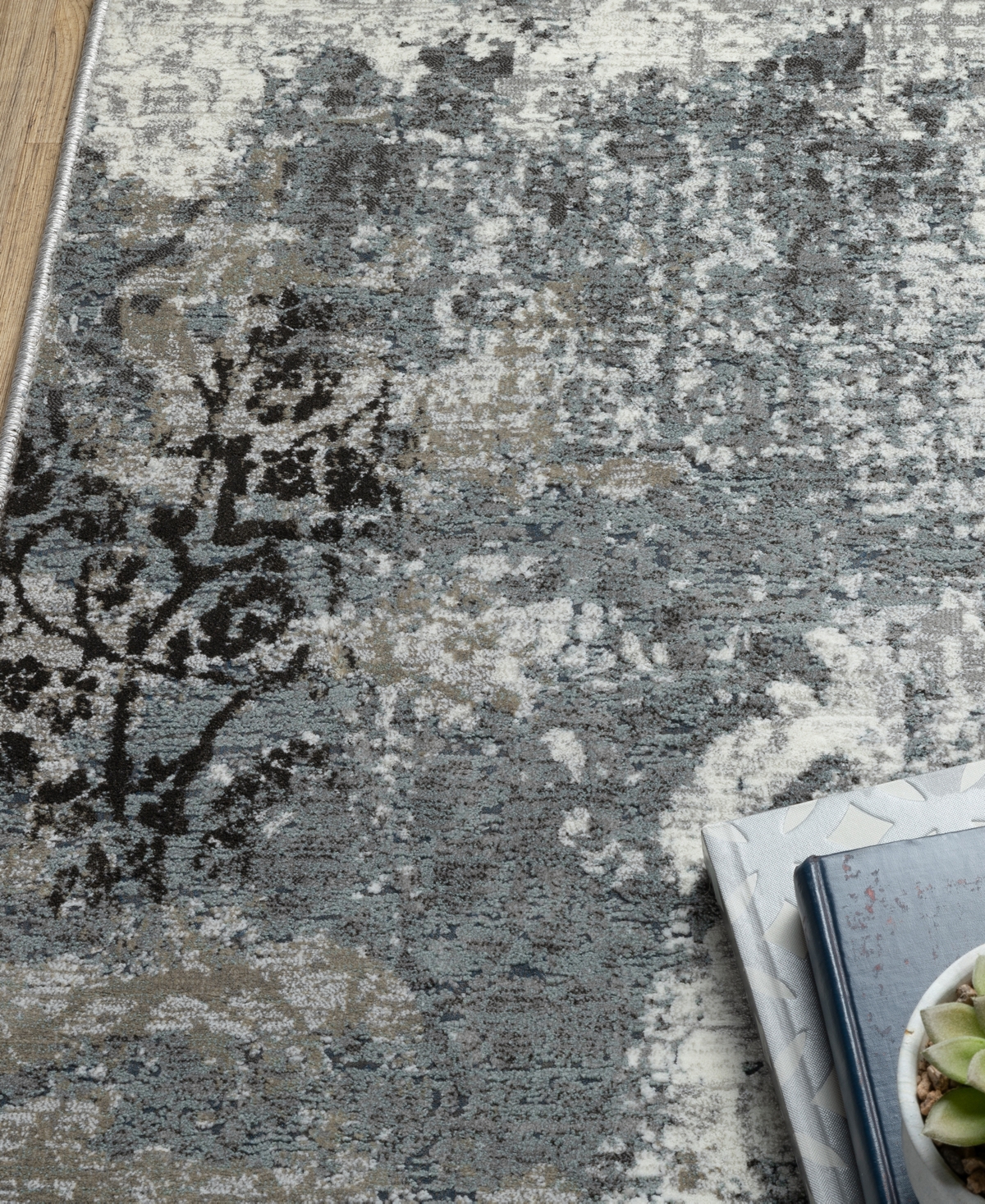 KM HOME ASTRAL 001ASL 6'7" X 9'6" AREA RUG 