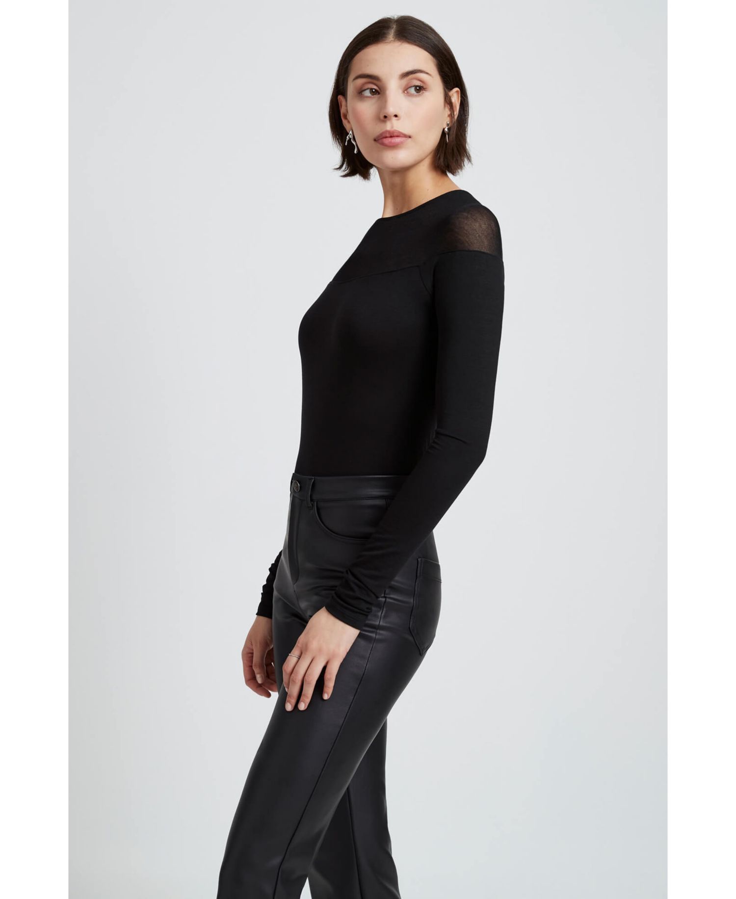 Women's Pearl Off-Shoulder Day-to-Night Jersey Top