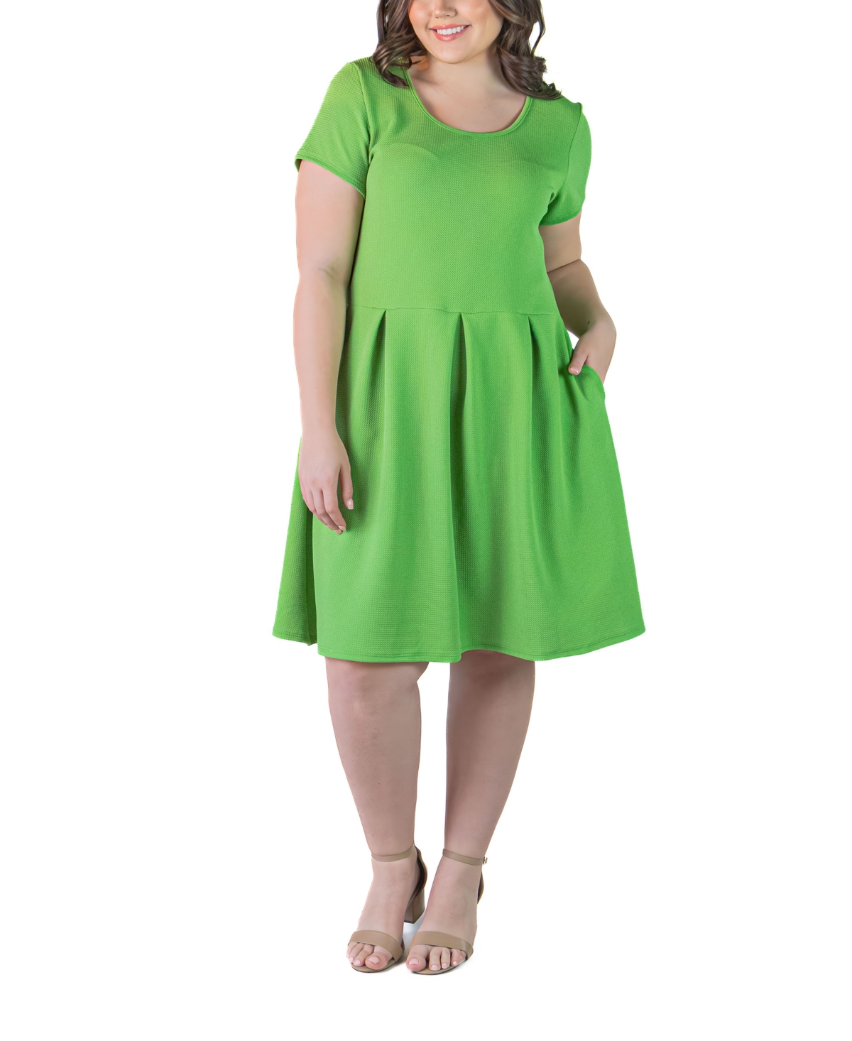 24seven Comfort Apparel Plus Size Scoop Neck Knee Length Pocket Dress In Kiwi