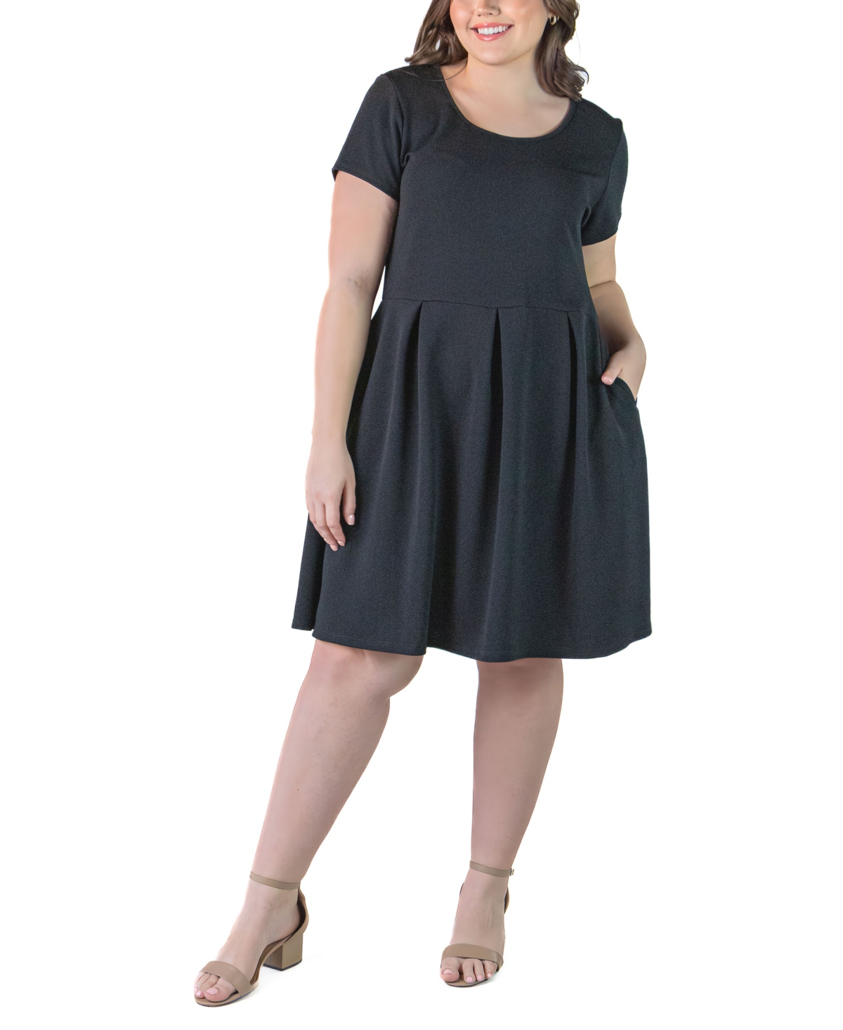 24seven Comfort Apparel Plus Size Scoop Neck Knee Length Pocket Dress In Black