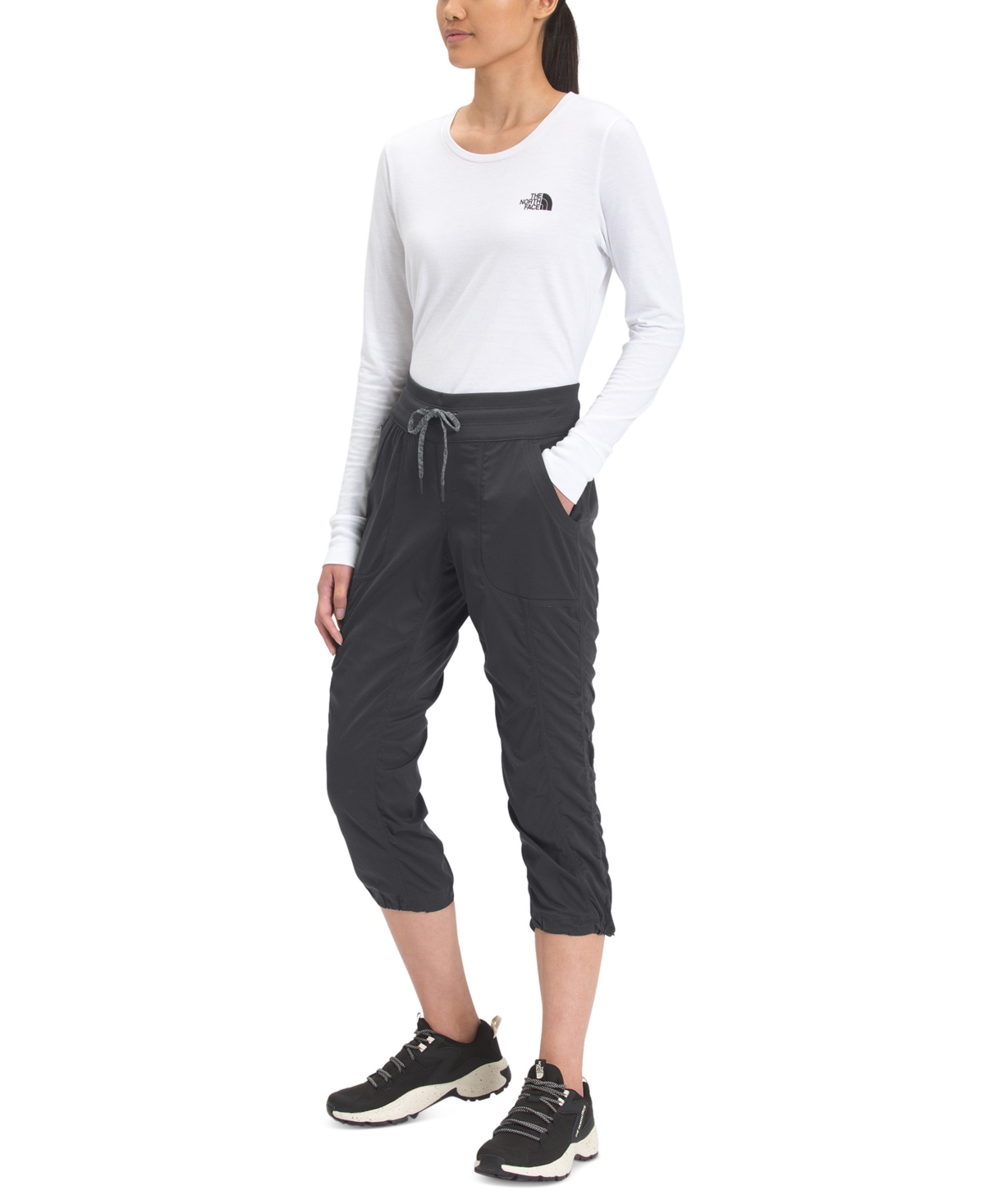 The North Face Women's Aphrodite 2.0 Flashdry Capri Pants In Asphalt Grey