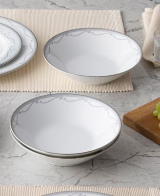Satin Flourish Set of 4 Soup Bowls, 7.50", 12 oz.