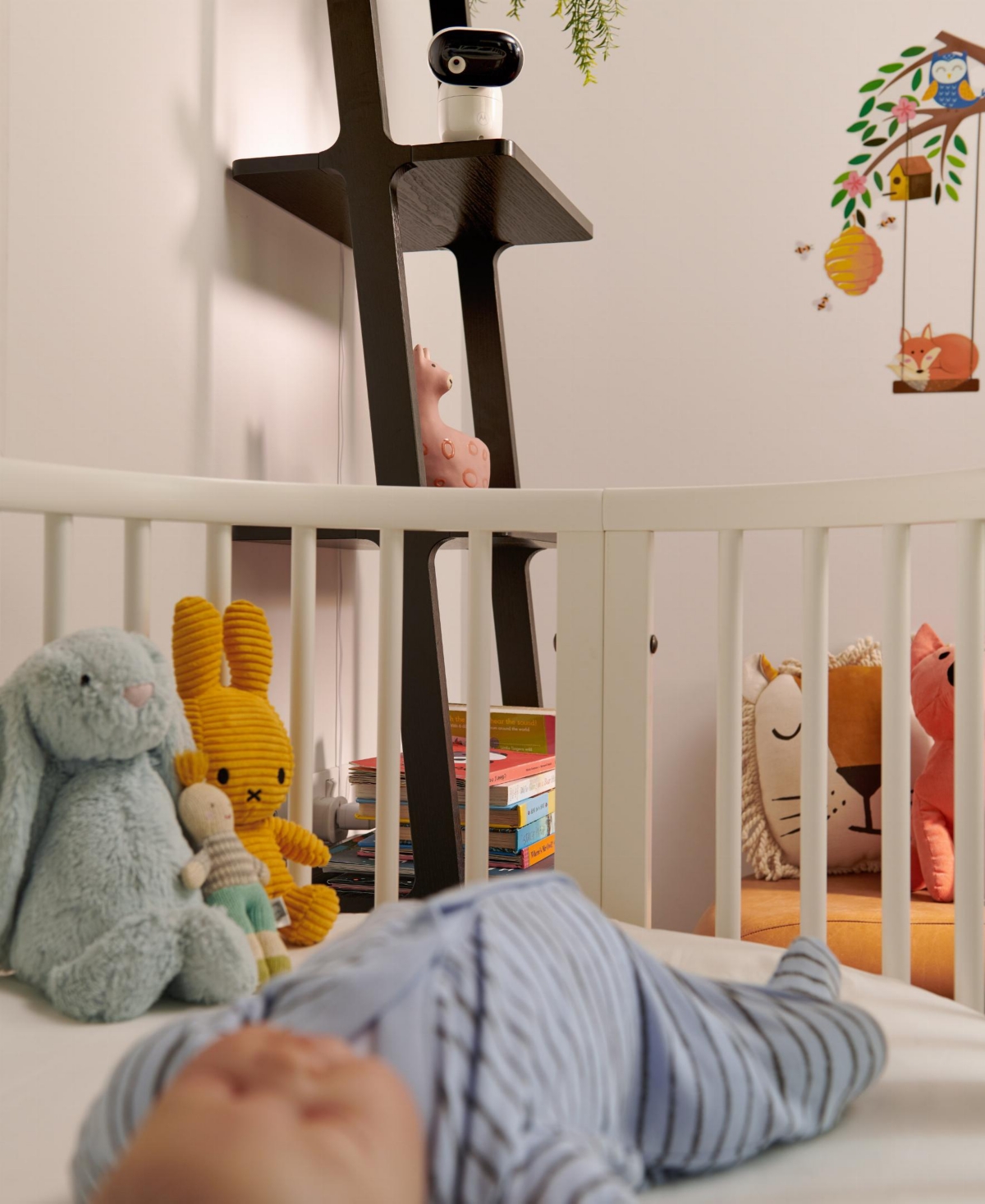 Motorola Hd Motorized Video Baby Monitor, 2 Camera Set