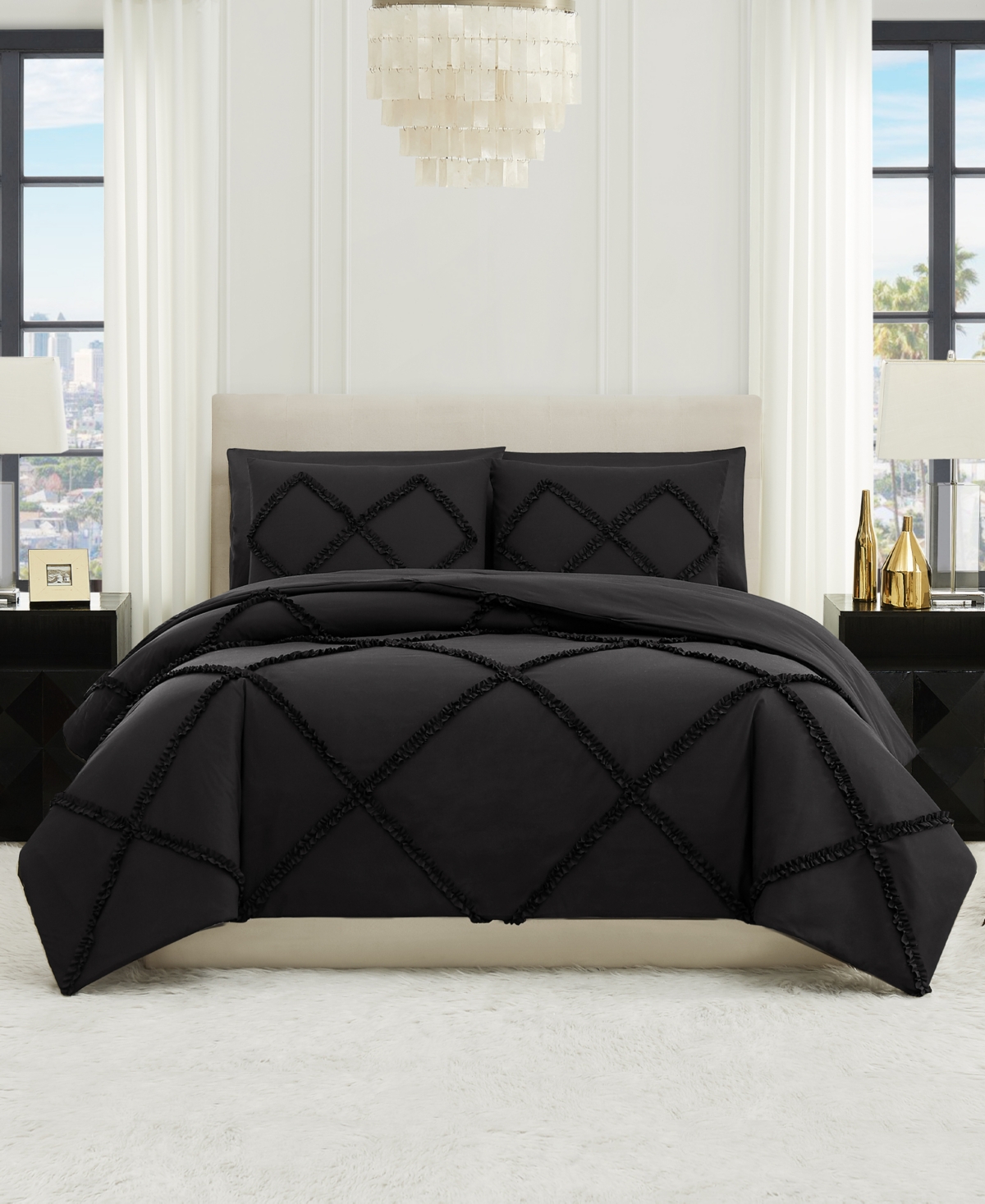 Juicy Couture Diamond Ruffle 3 Piece Reversible Comforter Set, Full/queen In Black