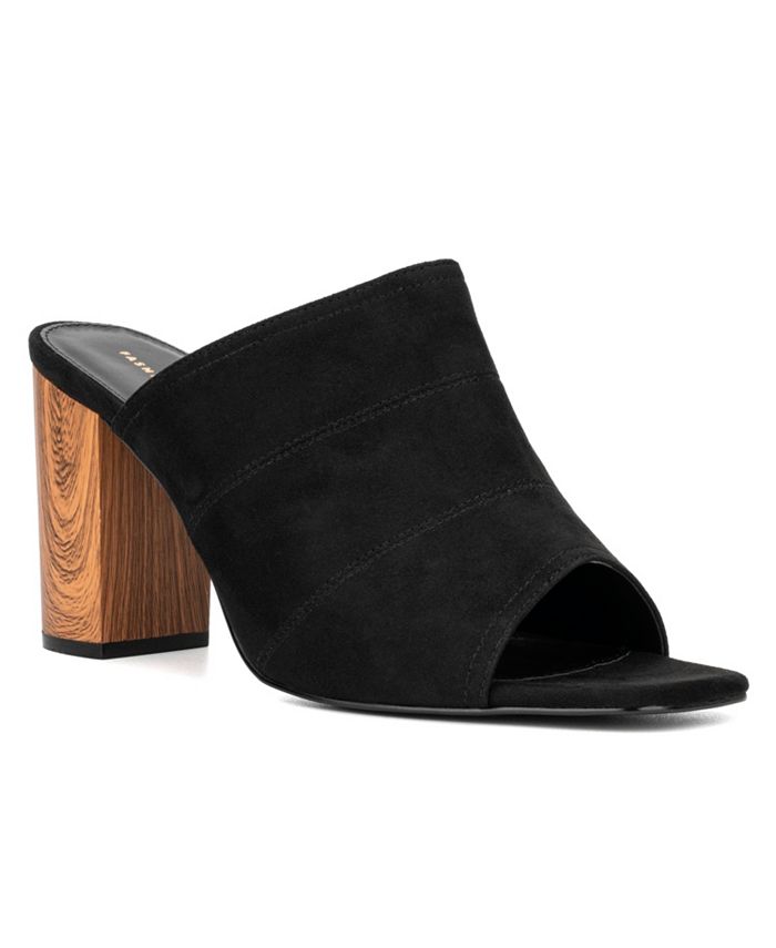 Macy's 2025 black mules