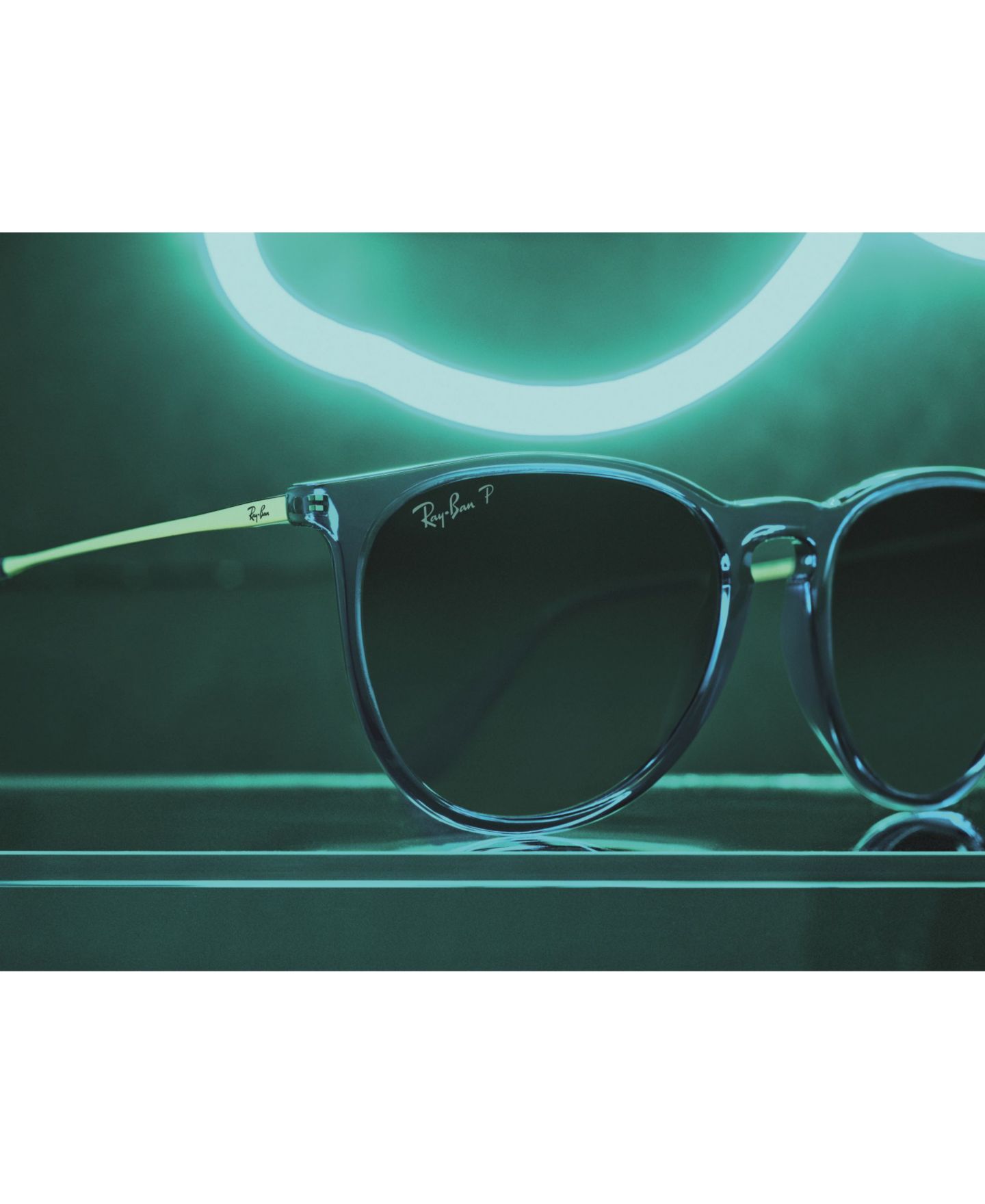 Женские солнцезащитные очки Ray-Ban Polarized Sunglasses, RB4171 Disney Collection Erika, цвет: Прозрачный бирюзовый — фото 7
