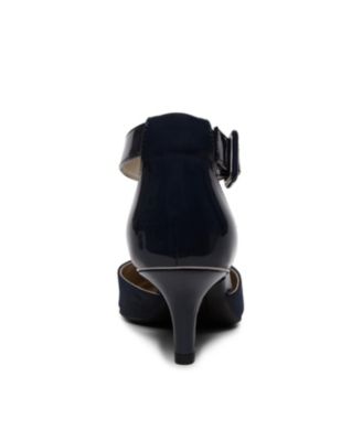 Women's Fabulist Pointed Toe Pumps