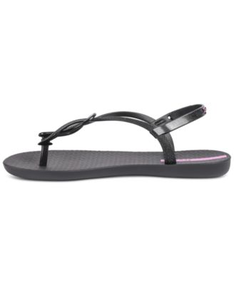Women's Trendy T-strap Flat Sandals
