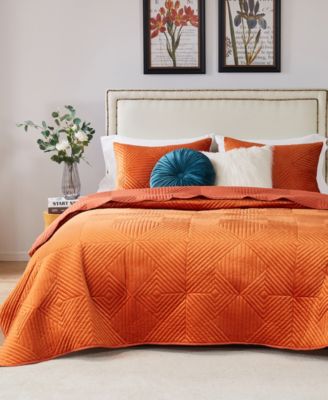 Riviera Velvet Finely Stitched 2 Piece Quilt Set, Twin/Twin XL