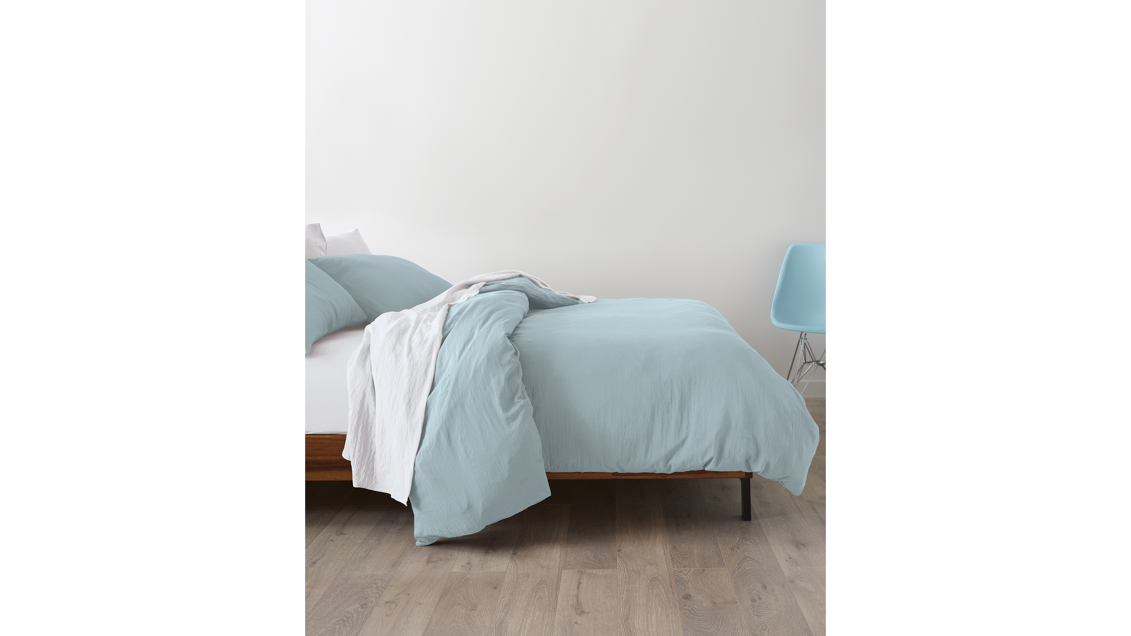 Ella Jayne Triple Brushed Microfiber 8-Piece Duvet Bundle, Queen