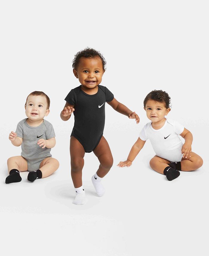 Vertolking Bediening mogelijk genoeg Nike Baby Boys or Baby Girls Mini Me Essential Bodysuits, Pack of 3 - Macy's