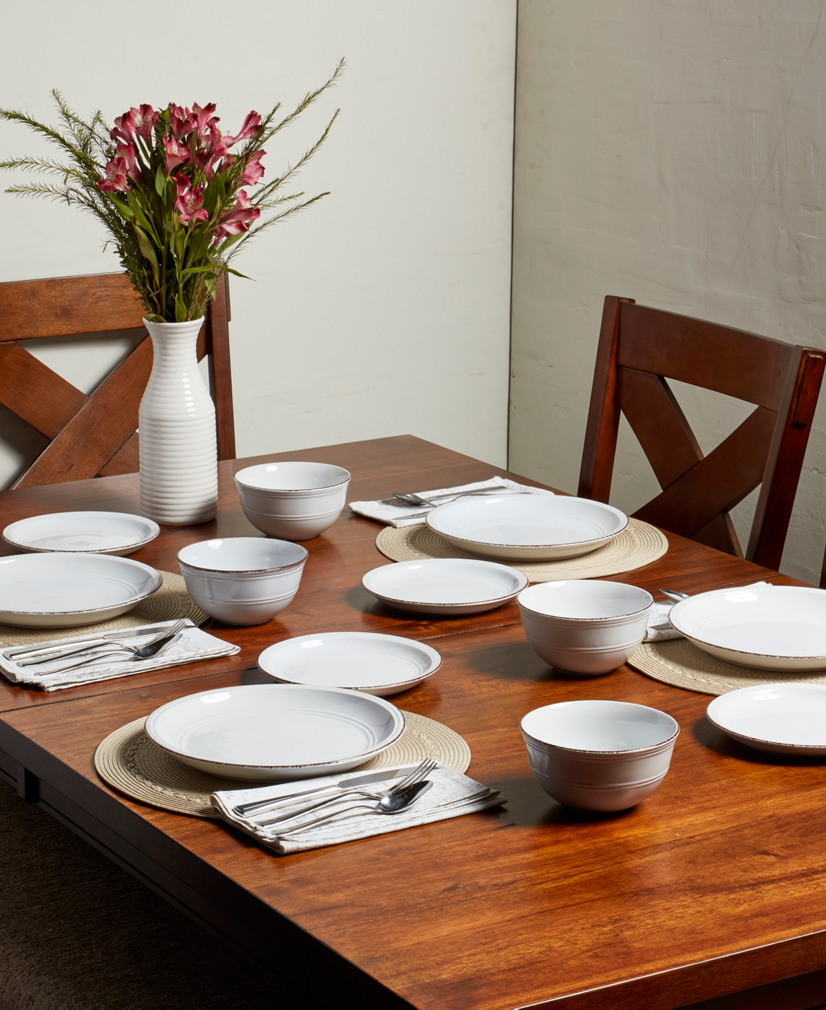 Tabletops Gallery Farmhouse 12 Pc. Dinnerware Set, Service for 4