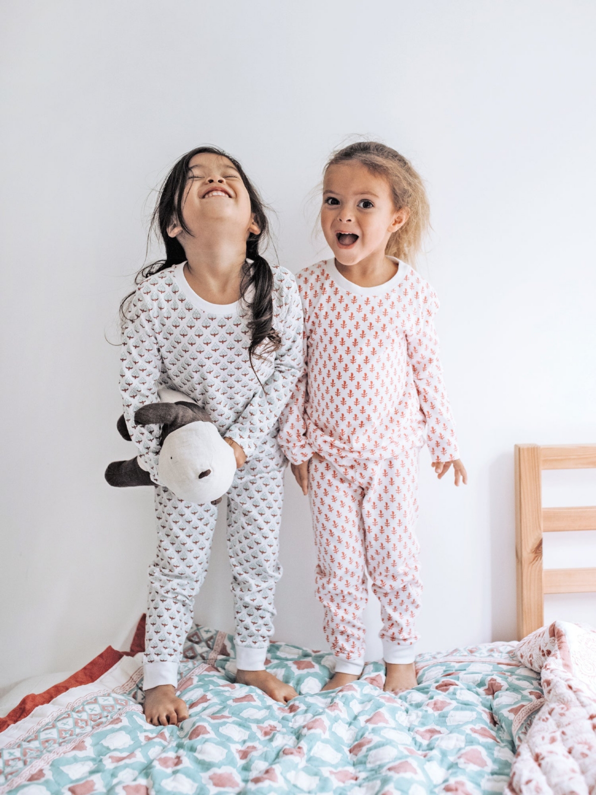 Gots Certified Organic Cotton Knit 2 Piece Pajama Set For Infant,(Size 12M) Unisex - Miami