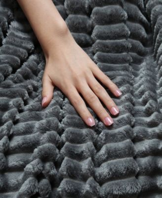 Cut Plush Lightweight Super Soft Fuzzy Luxury Bed Blanket, King